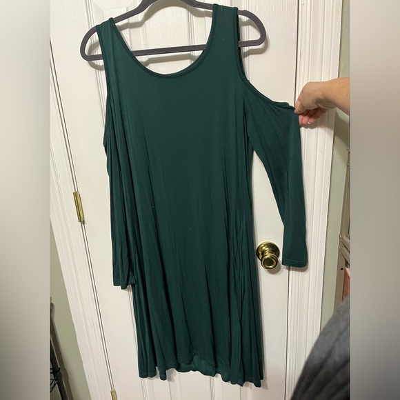 Dark Green knit, cold shoulder mid length dress with pockets and scoop neck 2XL - Picture 1 of 6